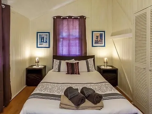 Koala Cabins Sunshine Coast Mapleton 0*,  Australia